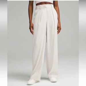 NWT lululemon Cream Wide-Leg Pleated Trousers